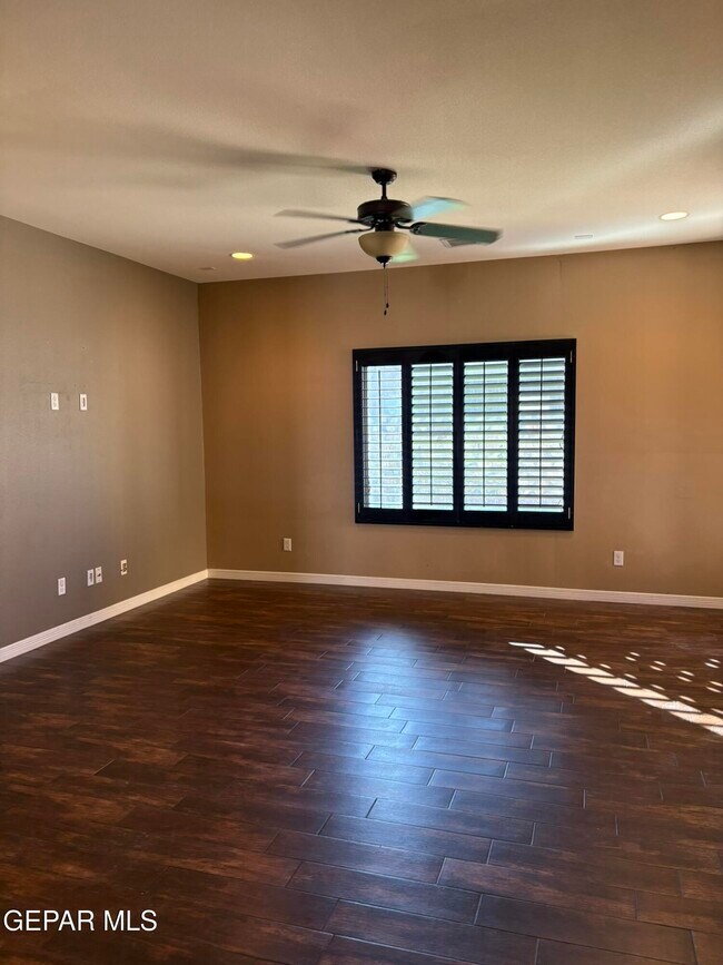 Foto del edificio - 14664 Christian Castle