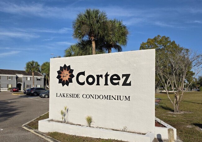 Foto del edificio - Furnished 2-Bedroom, 2-Bathroom Condo in Tampa