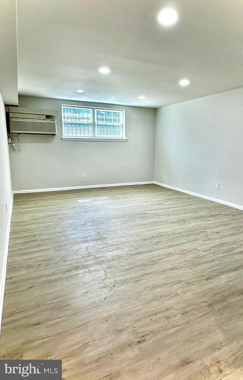 Foto del edificio - 3408 Rhawn St