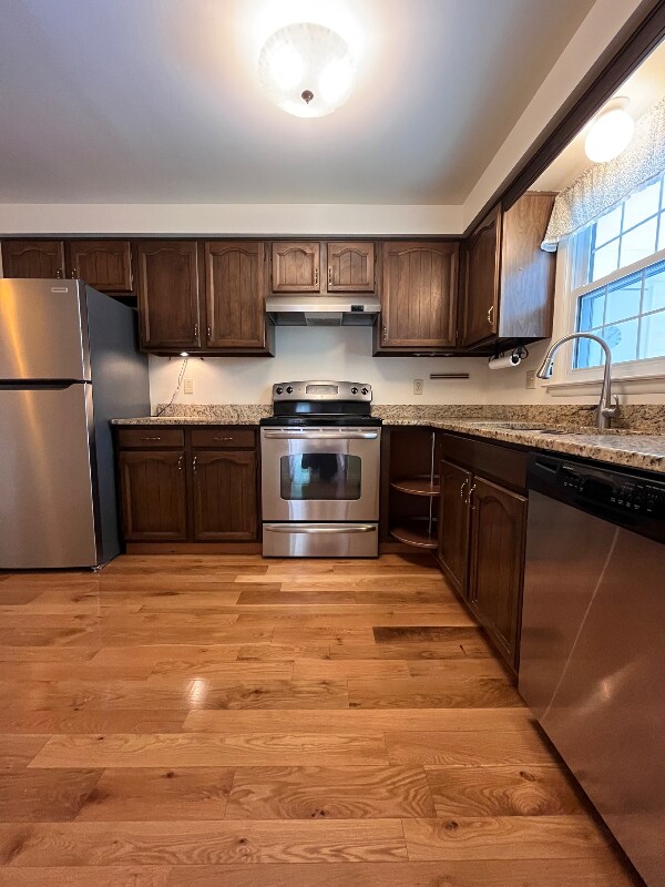 Foto del edificio - 33 Rockhurst Dr