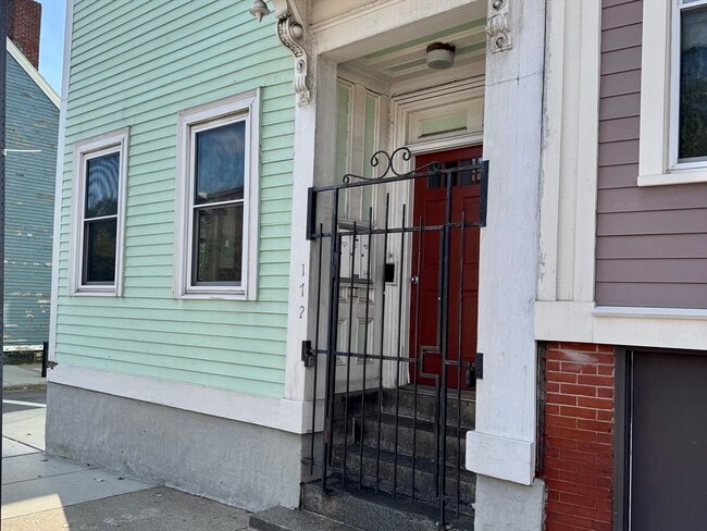 Building Photo - 172 Bunker Hill St
