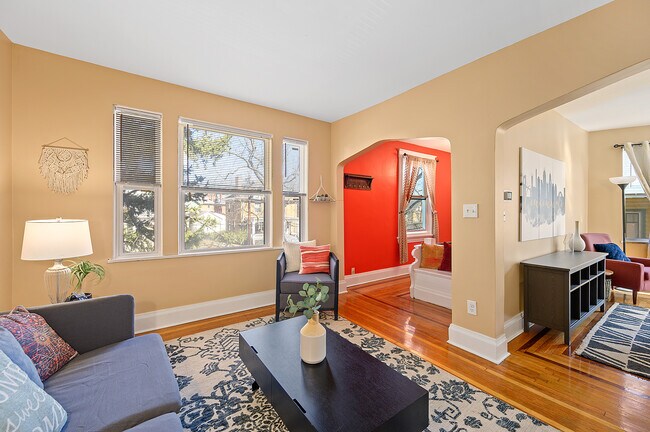 Building Photo - 367 Terrace Ave