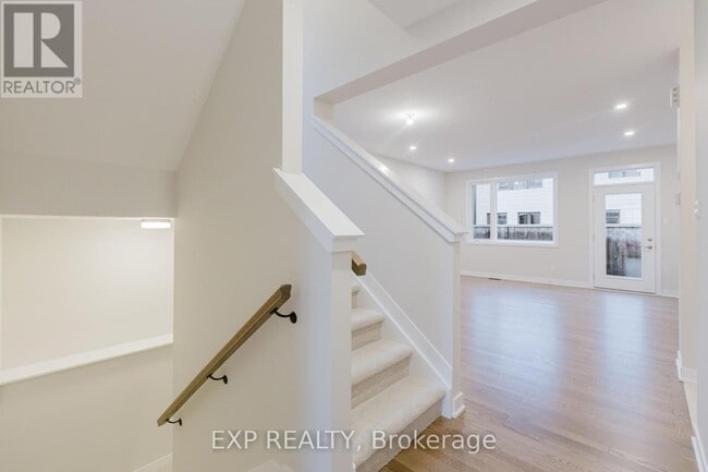 Building Photo - 133 Ryan Reynolds Wy