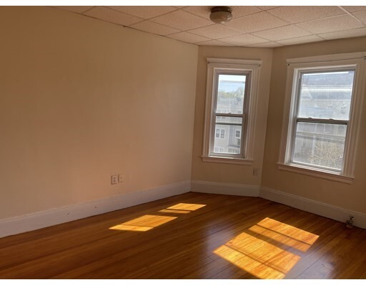 Primary Photo - 800 Washington St