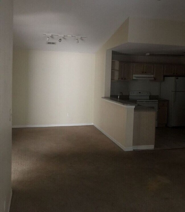 Foto del edificio - Large 3 bedroom in Prime location