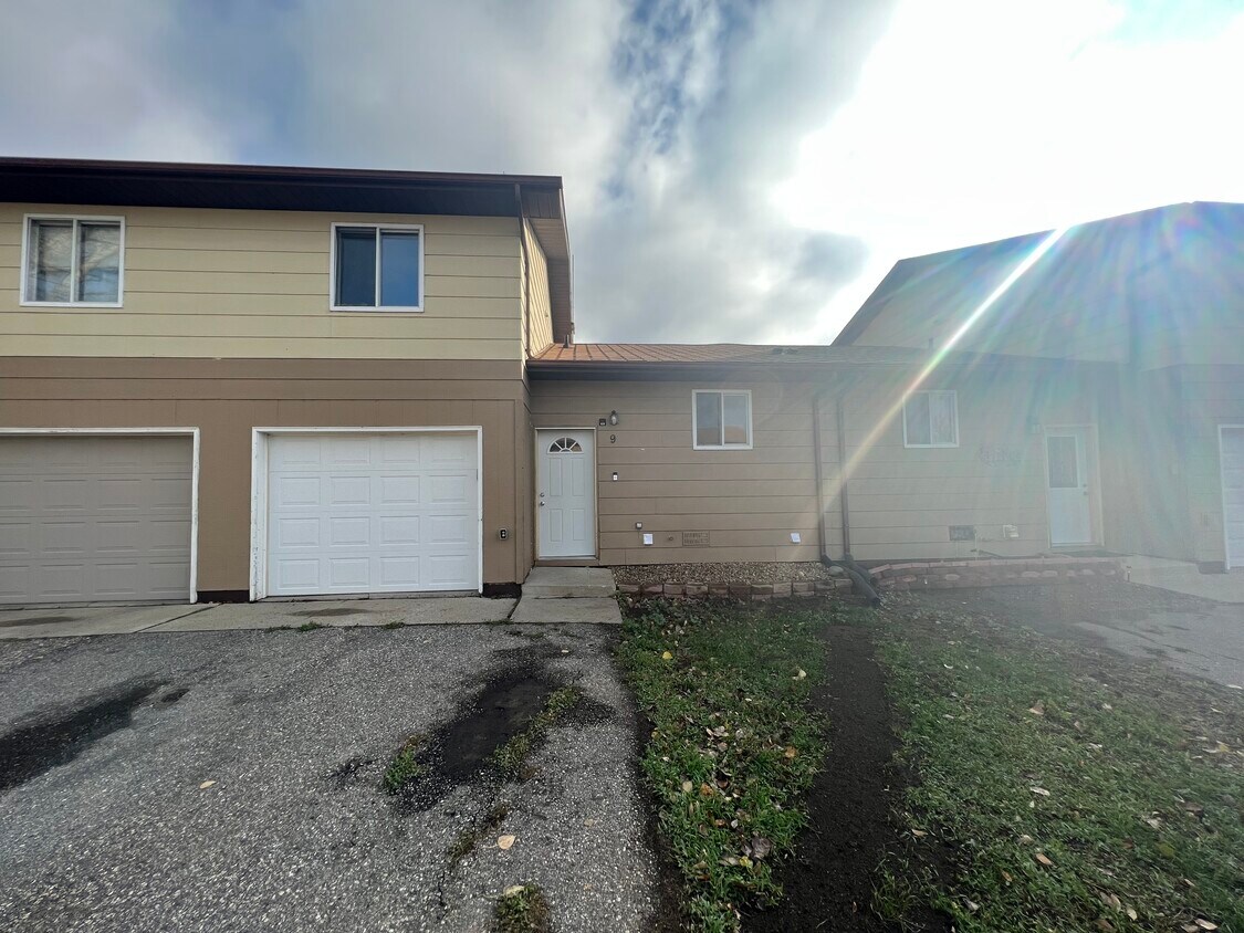 9 Stemen Dr, Burlington, ND 58722 House Rental in Burlington, ND