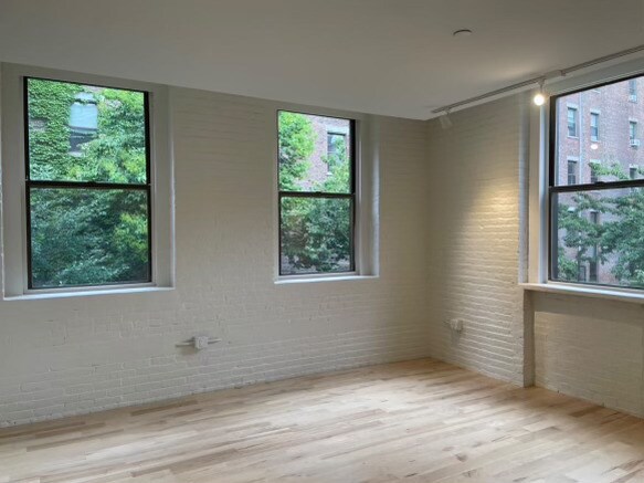 Building Photo - 783 Tremont St