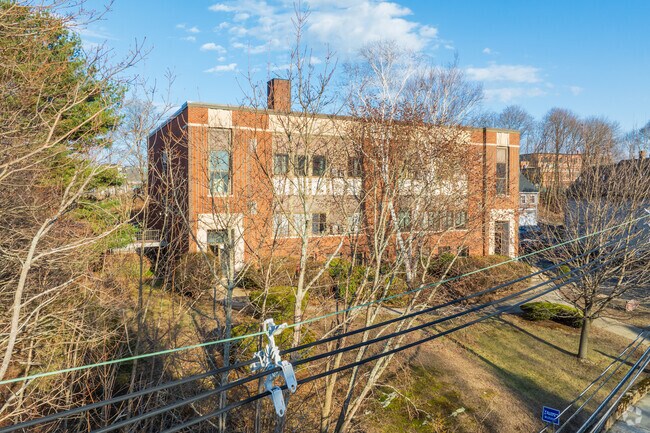 61 Wright St - Emerson 61 Square