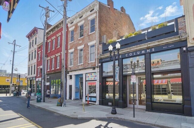 Foto del edificio - 107 W Elder St