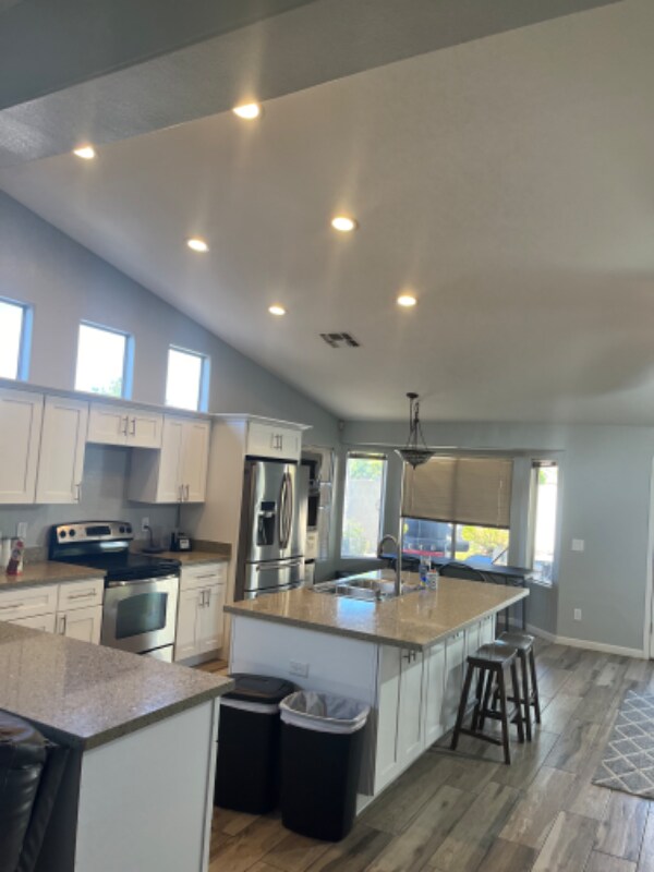 Building Photo - 25 N Cobblestone St
