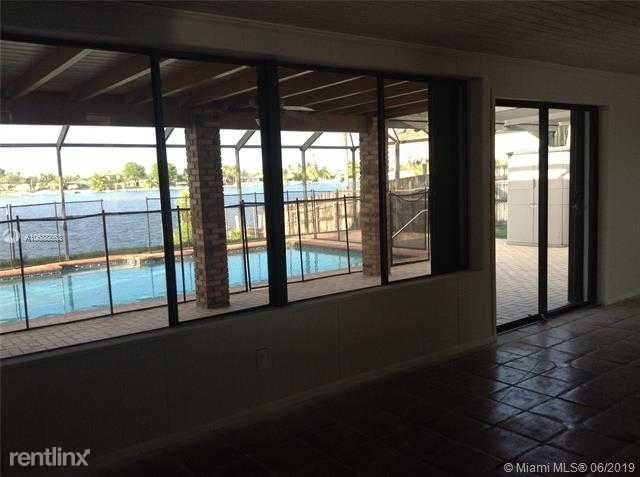 Building Photo - 4 br, 3 bath House - 10985 Westwood Lake Dr