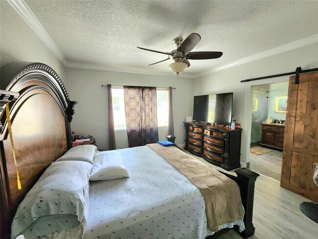 Foto del edificio - 956 NW 126th Ter