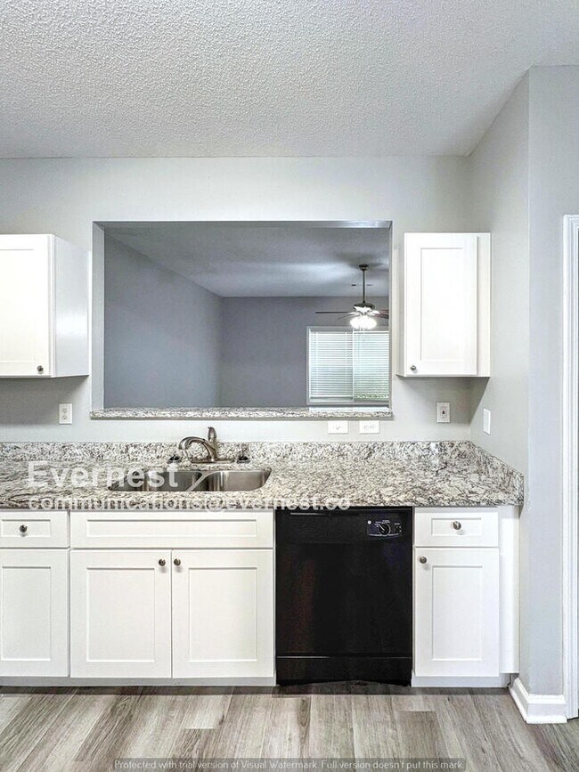 Foto del edificio - 8609 Thomas Ln