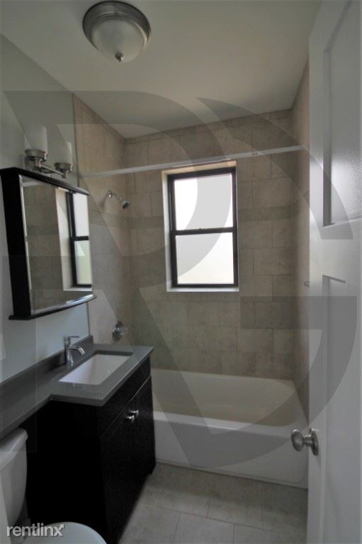 Building Photo - Studio, 1 bath Apartment - 4536 N Damen Ave