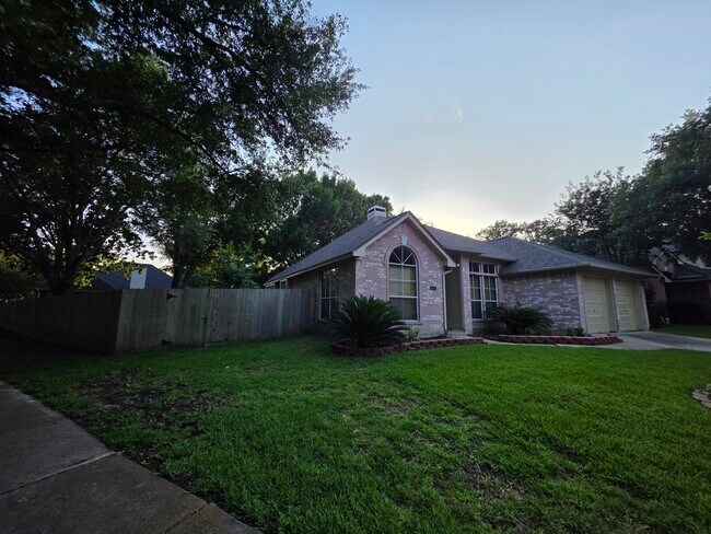 Foto del edificio - 1715 Diamond Brook Dr