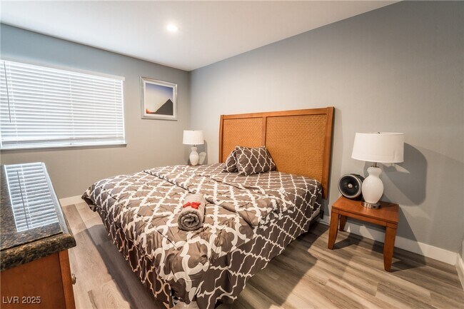 Foto del edificio - 3955 Savoy Ct