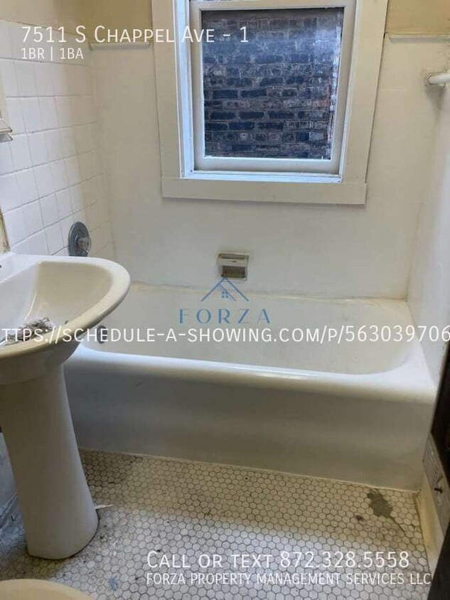 Building Photo - 7511 S Chappel Ave