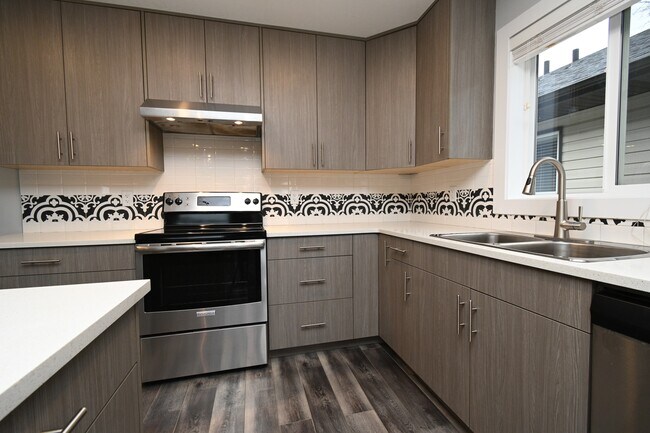 Photo du bâtiment - 1680-1688 8 Ave