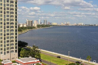 Building Photo - 3301 Bayshore Blvd