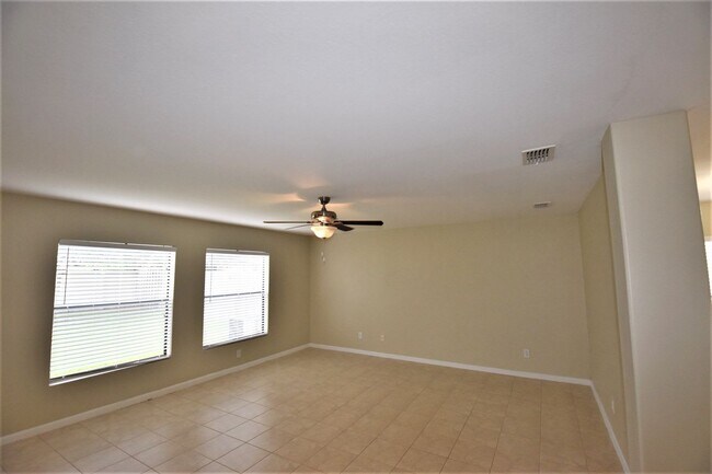 Building Photo - 4355 Millicent Cir
