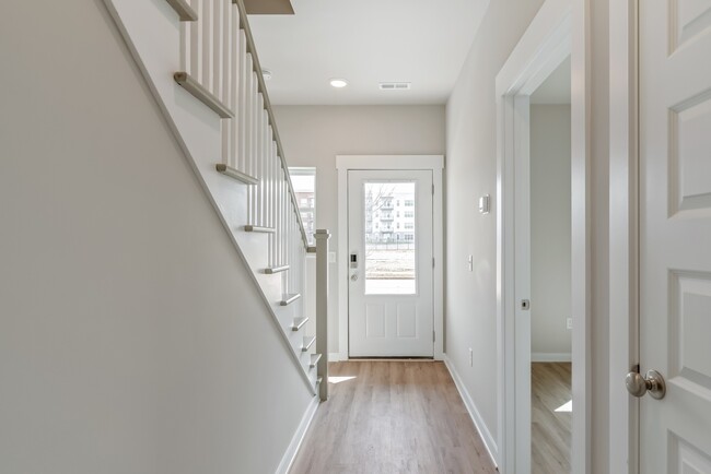 The Incline- Entry - Lookout View Townhomes