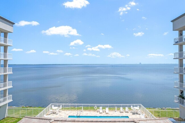 Foto del edificio - 1805 Riverside Dr