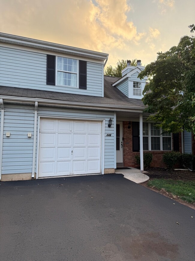 Building Photo - 248 Tintern Ct