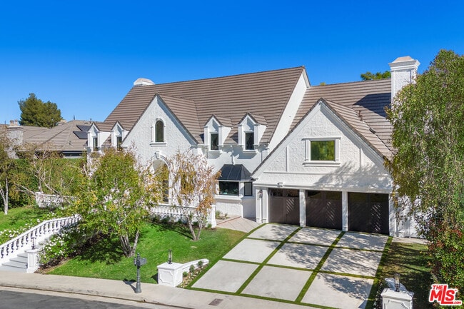 Building Photo - 4608 Westchester Dr