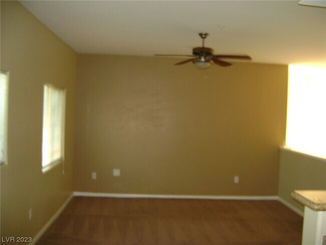 Building Photo - 7701 W Robindale Rd