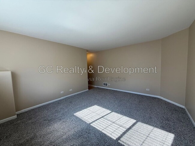 Building Photo - 2105 W Concord Ln