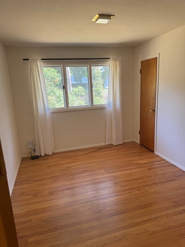 Building Photo - 938 Mabelle St