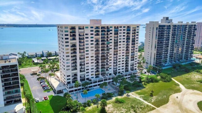 Foto del edificio - 1270 Gulf Blvd