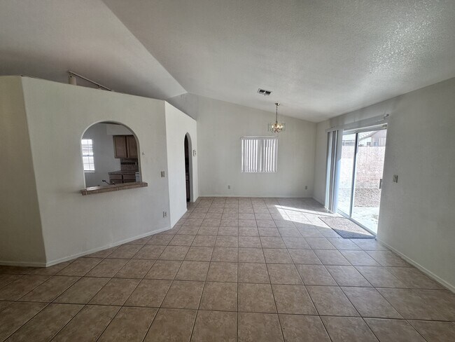 Building Photo - 1934 Easy St