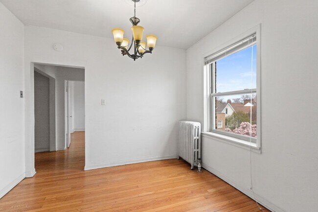 Foto del edificio - 4505 N Greenview Ave