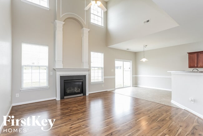 Building Photo - 5313 Chandler Oaks Ln