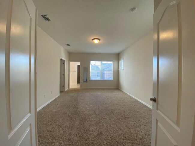 Foto del edificio - Spring Lake Celebration - 3 Bedroom 2.5 Bathroom House