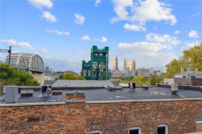 Building Photo - 1948 Columbus Rd
