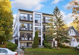 Building Photo - 619 Woodbine Avenue