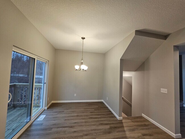 Building Photo - SIERRA TANGO CREEK RIDGE, LLC