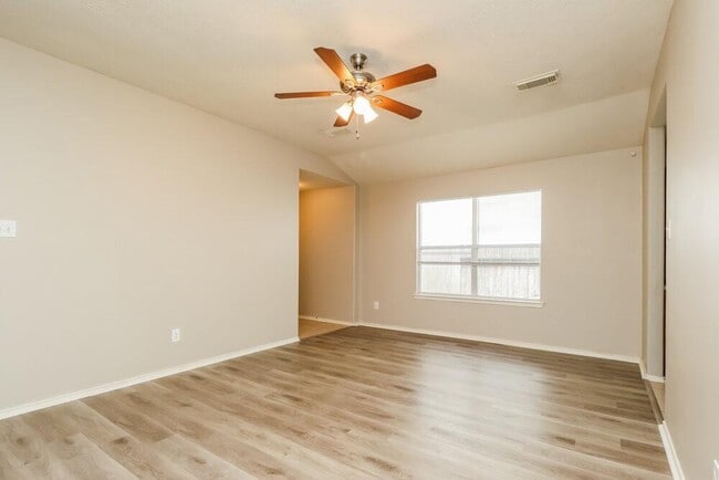 Building Photo - 7315 Winter Song Dr