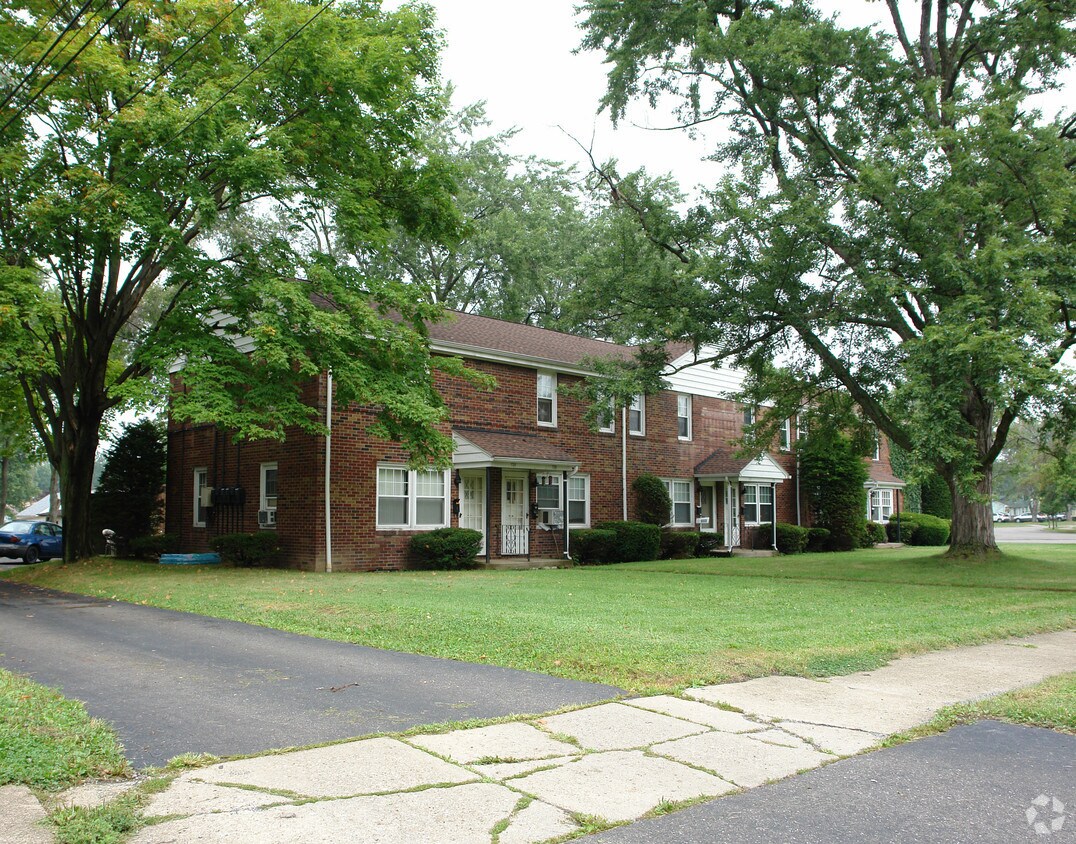 Primary Photo - 728-738 West St