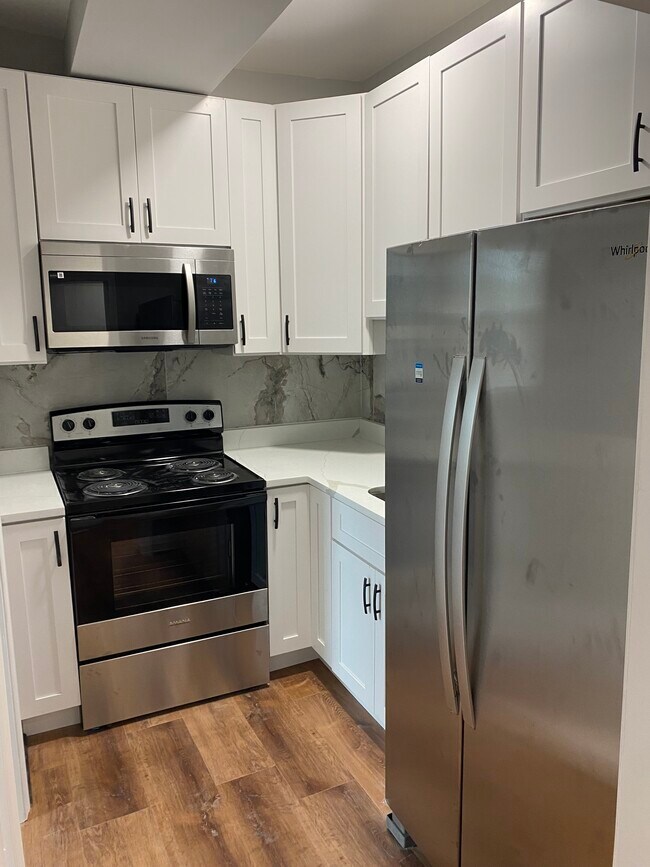 Foto del edificio - 1211 Poplar Grove St