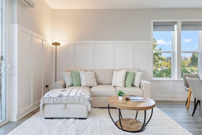 Foto del edificio - 28294 Ferry Rd