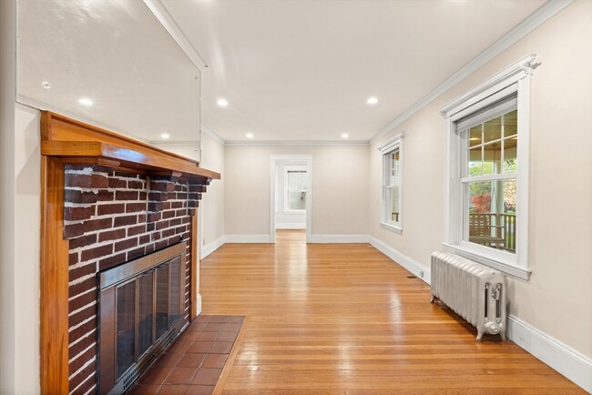 Building Photo - 62 Harding Rd