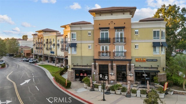 Foto del edificio - 24505 Town Center Dr