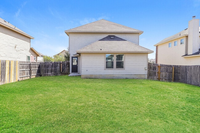 Building Photo - 10611 Hunters Pond