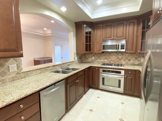 Building Photo - El Dorado Villas (Luxury Condominiums)