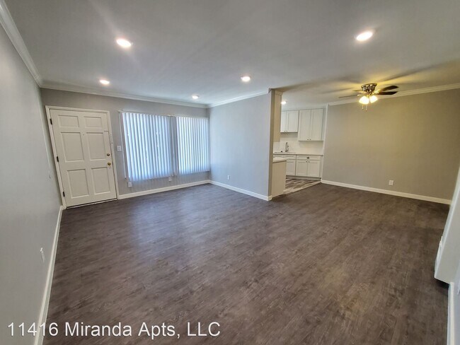 Building Photo - 11416 Miranda St