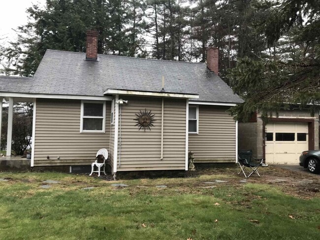Building Photo - 244 Elm St
