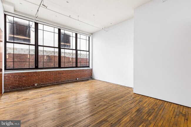 Building Photo - 314-22 N 12th St